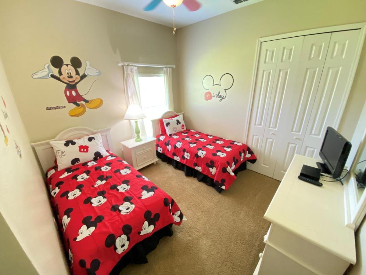 Mickeys Corner - Fantastic 5Br With Large Private Garden Pool Hot Tub Game Room Gas Bbq 2 Miles To Disney Orlando Eksteriør bilde